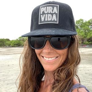 Meet your Posher, Dion